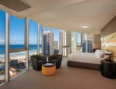Hilton Surfers Paradise Hotel & Residences